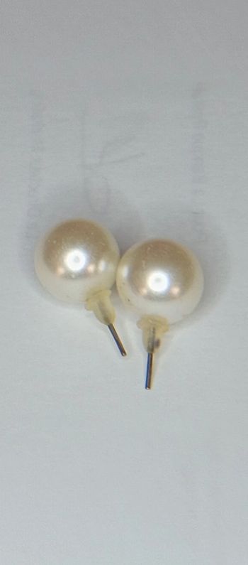 Clous perles synthétiques