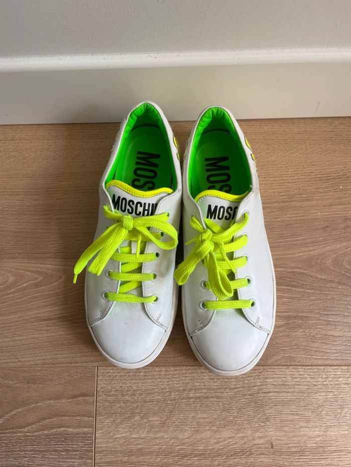 Baskets Moschino Teen blanches et jaune fluo - photo numéro 2