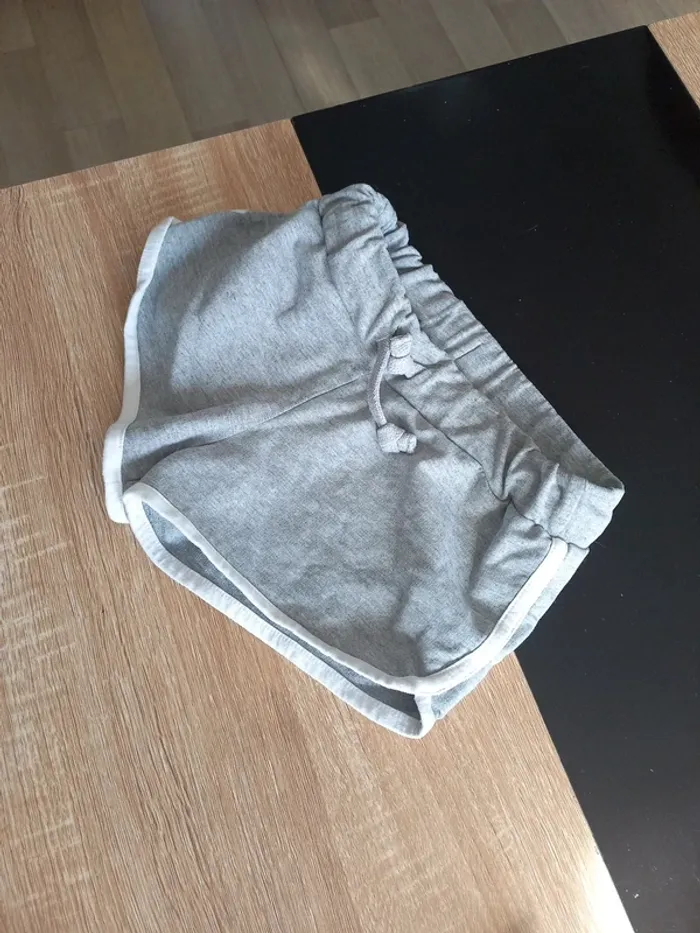 Short gris fille 10 ans - photo numéro 4