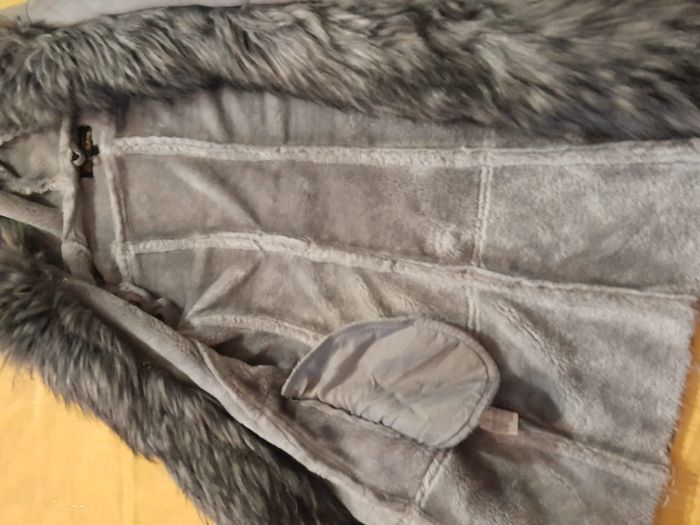 Gros lot Hiver Femme S Manteau + 2 écharpes + bonnet + pull assorti + gants - photo numéro 14