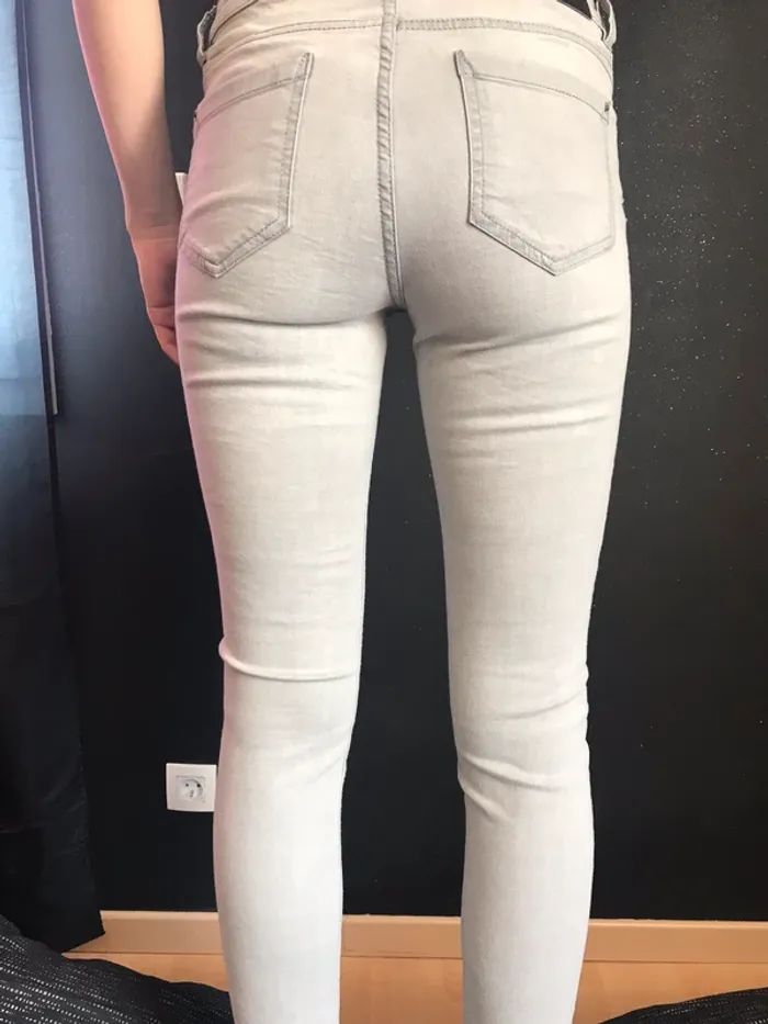 Jean slim gris taille 36 - photo numéro 2