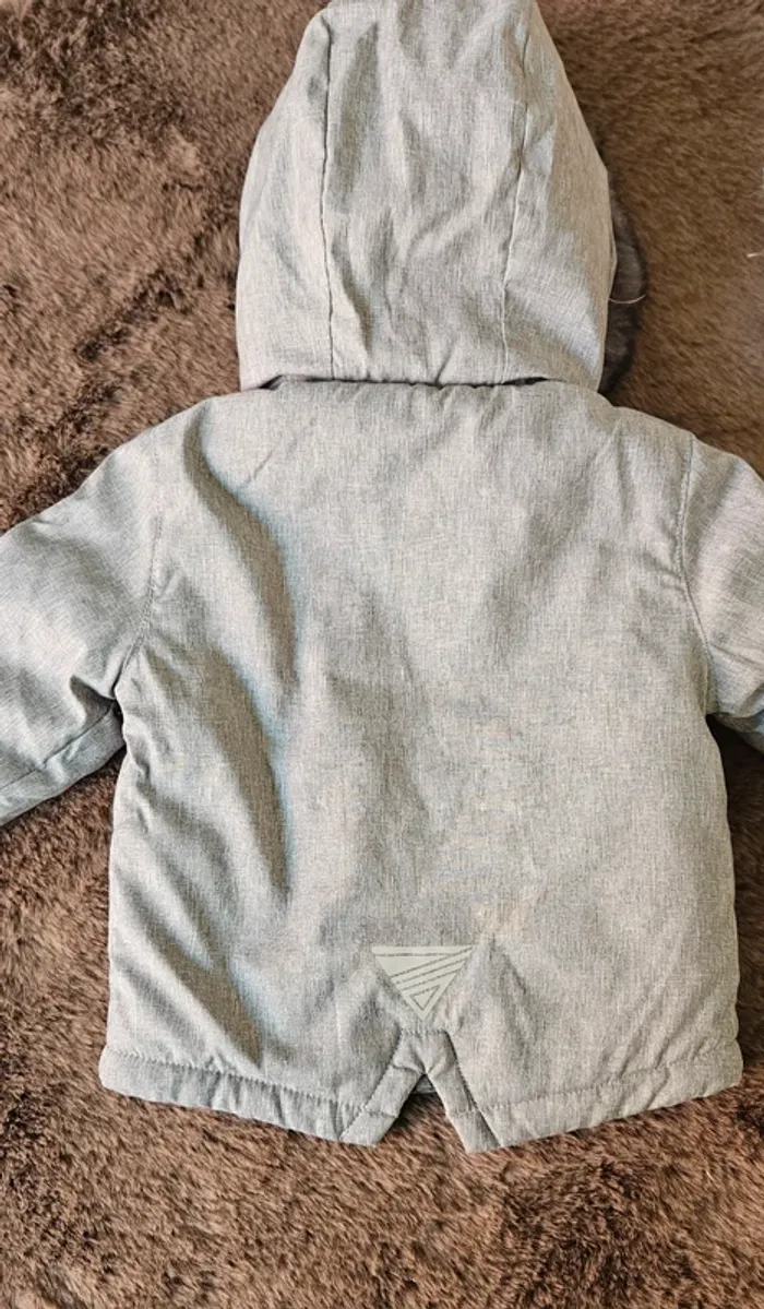 Manteau très chaud bébé garçon primark moltoné 3/6mois - photo numéro 2