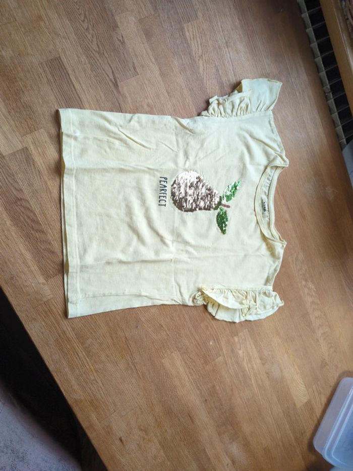 T-shirt jaune 8 ans