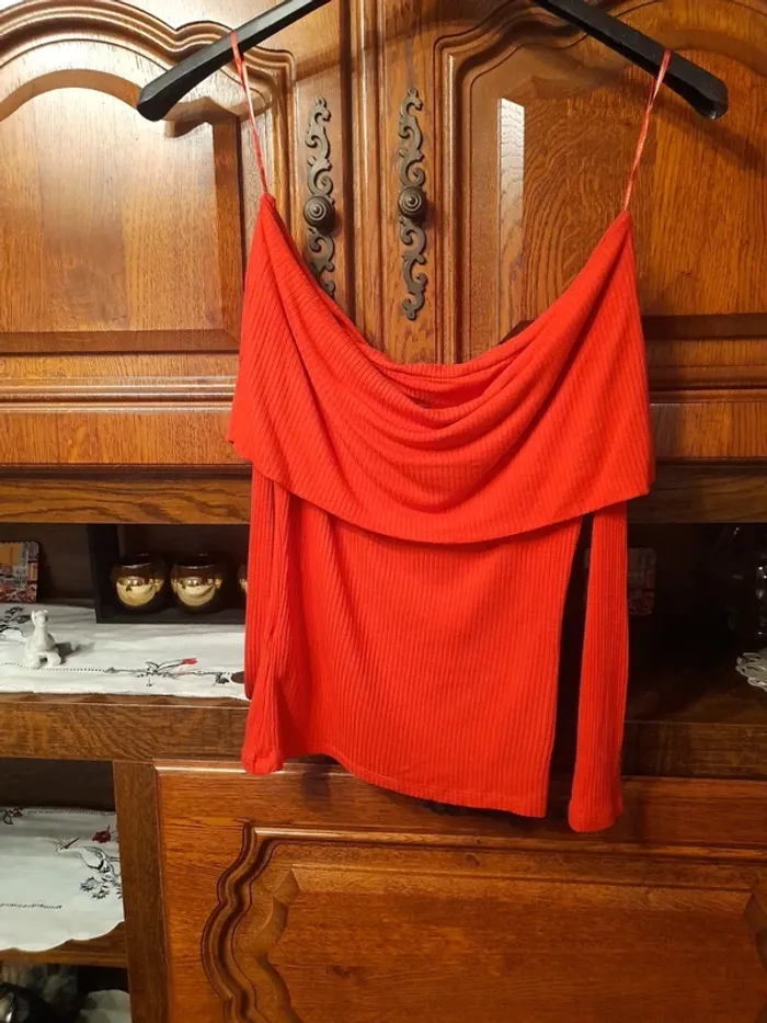 Top rouge