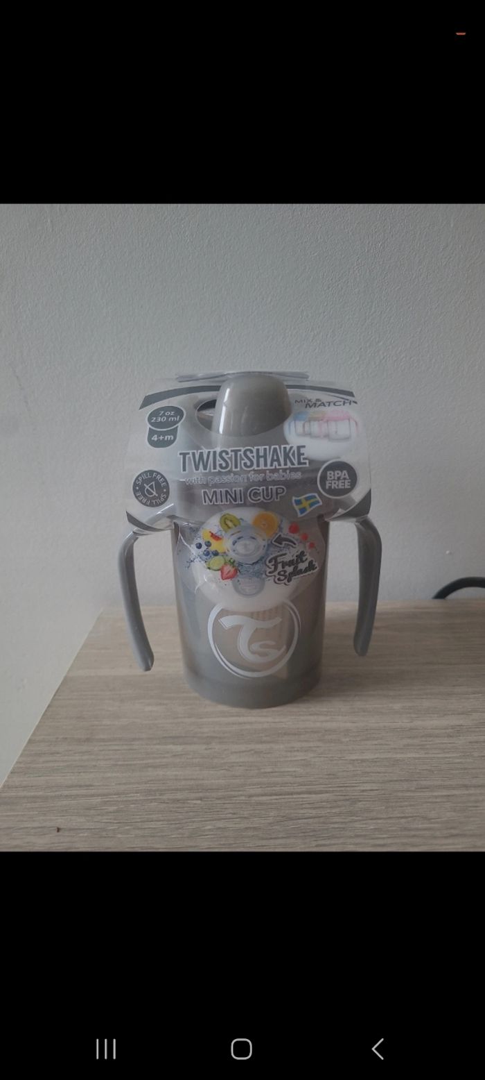 Mini cup twistshake