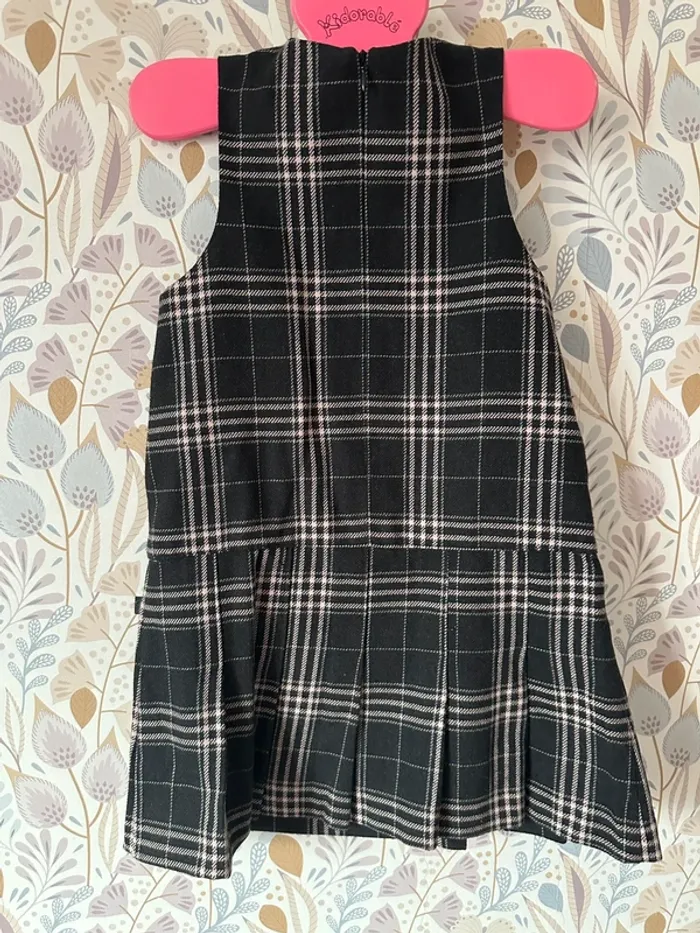 Jolie robe Jacadi 8 ans en excellent état - photo numéro 2