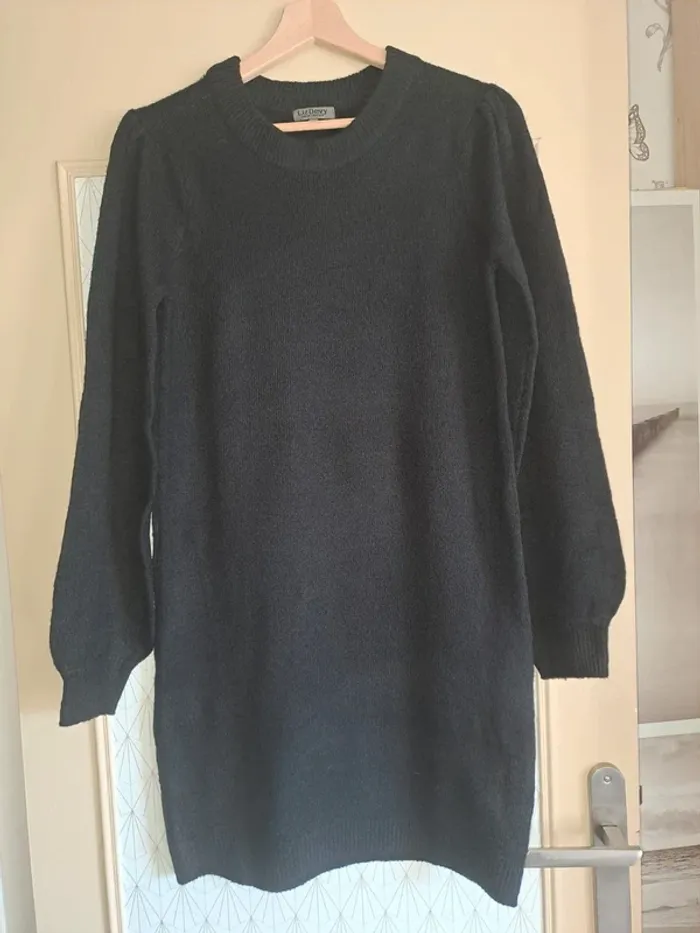Robe pull noire jamais portée chaude douce Liz Devy M sans ceinture - photo numéro 2