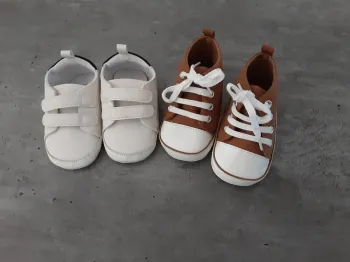 Lot chaussures bb 9-12mois