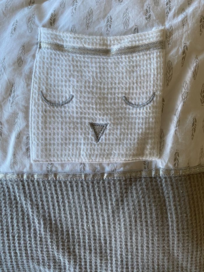 Protège lit , tour de lit - photo numéro 4