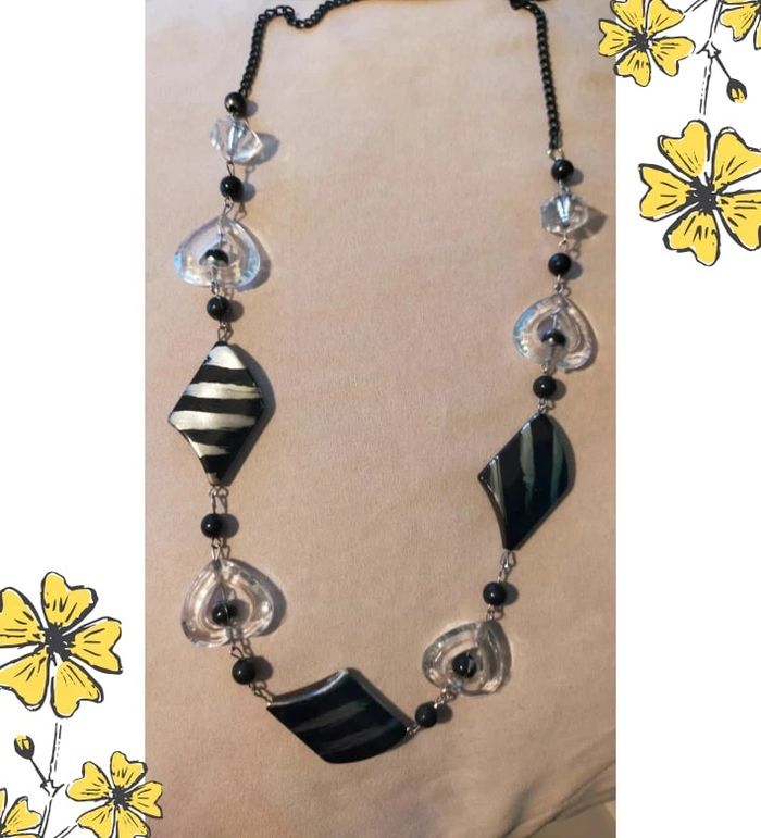 Collier fantaisie noir et transparent – Formes modernes, style graphique - photo numéro 3