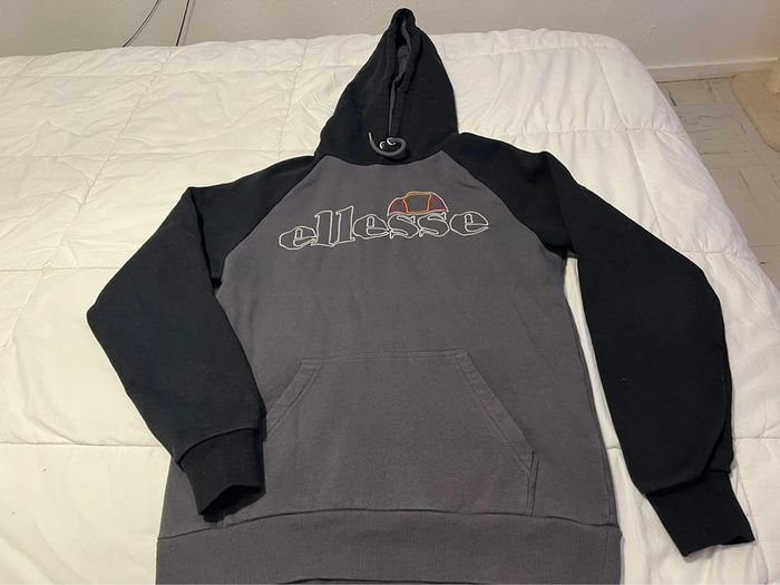 Pull ellesse