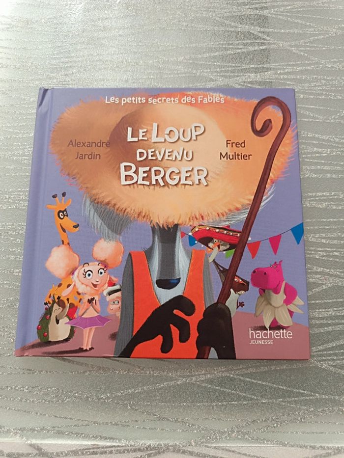Le loup devenu Berger 🤎 livre McDo