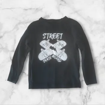 T-shirt manches longues taille 5 ans