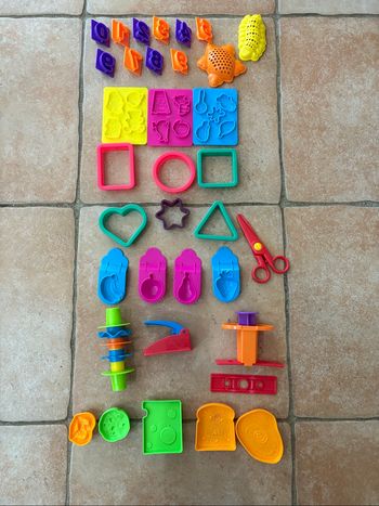 Lot nstensike pâte à modeler Play doh