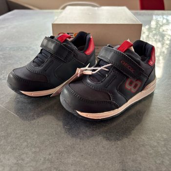 Geox neuves taille 23