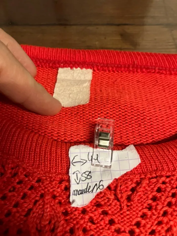 Pulls rouge manche courte @ - photo numéro 3