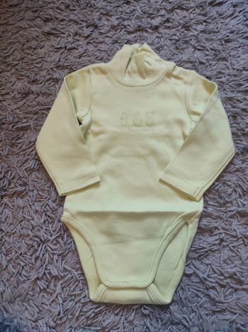 body jaune bébé