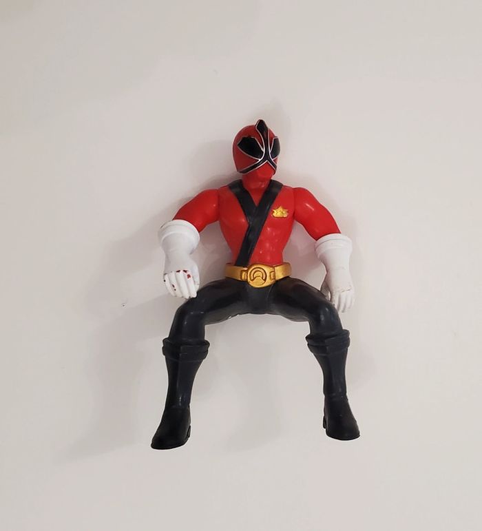 Power Rangers Figurine Samouraï Rouge Position Assise Bandai Bon état 9 cm env. - photo numéro 2