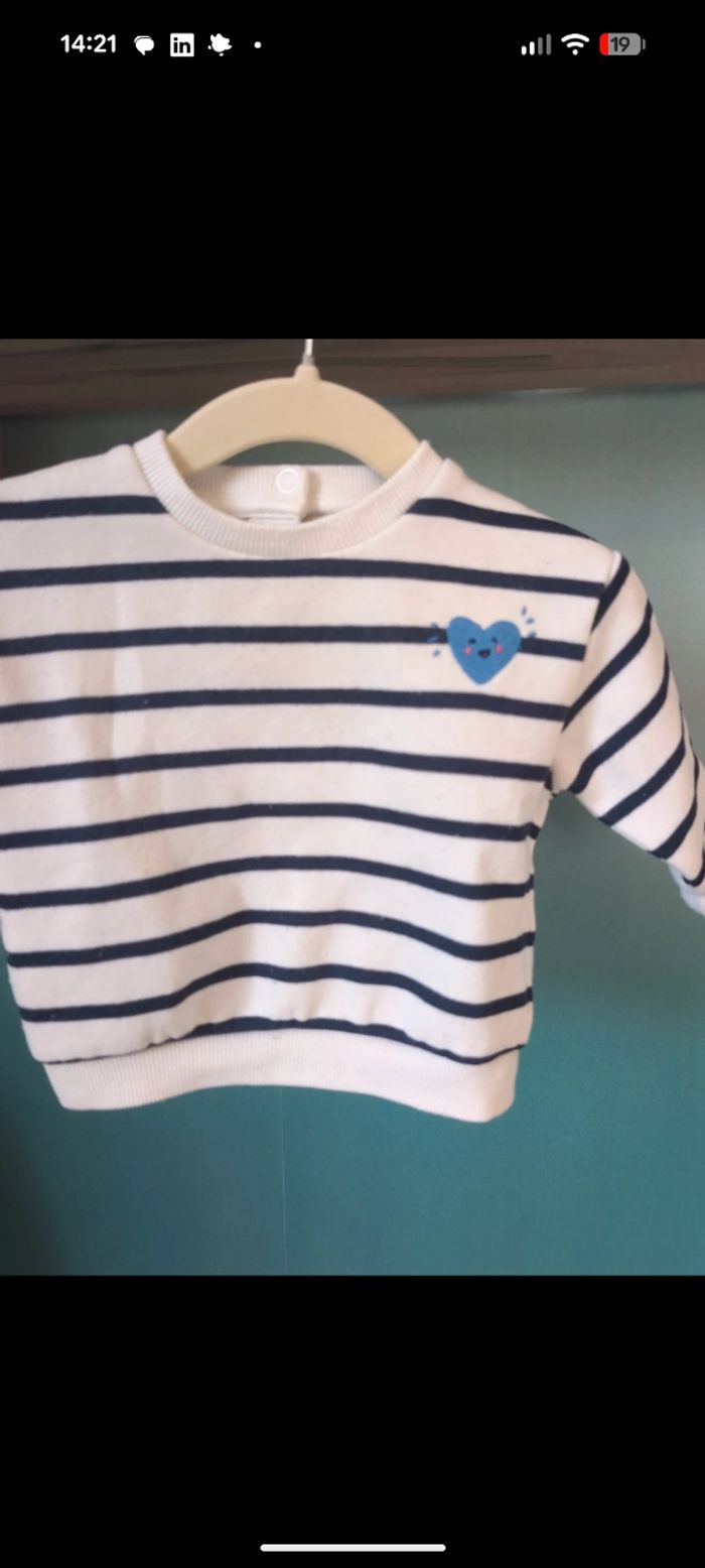 Pull Tape à l'oeil 6 mois