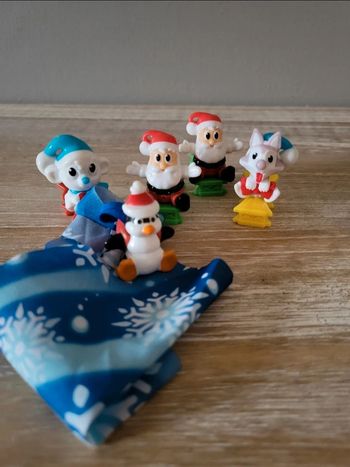 Lot de 5 figurines Kinder de Noël calendrier de l'avent