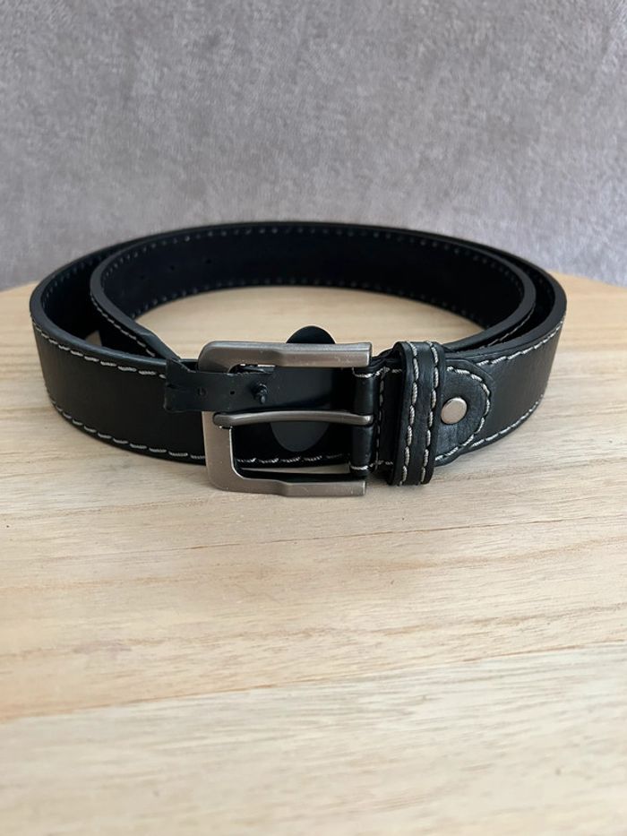 Ceinture en cuir noir taille 115