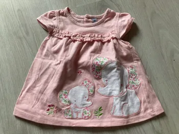 Haut rose éléphant 6 mois