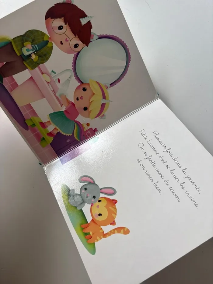 Livre petite, licorne va se laver - photo numéro 7