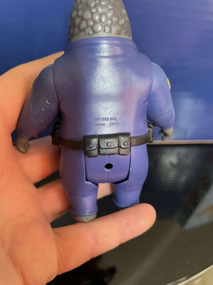 Figurine Zootopie Officier McHorm Disney - photo numéro 6