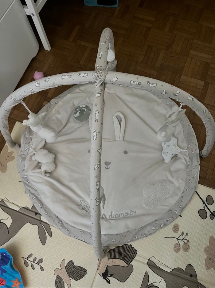 Tapis d’éveil bébé