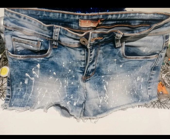 Mini short jeans T 40 🩳 - photo numéro 4