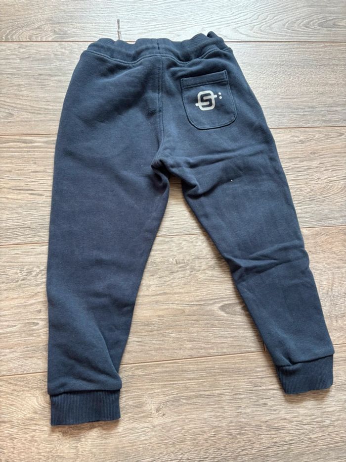 Jogging resserré en bas en 3 ans - photo numéro 2