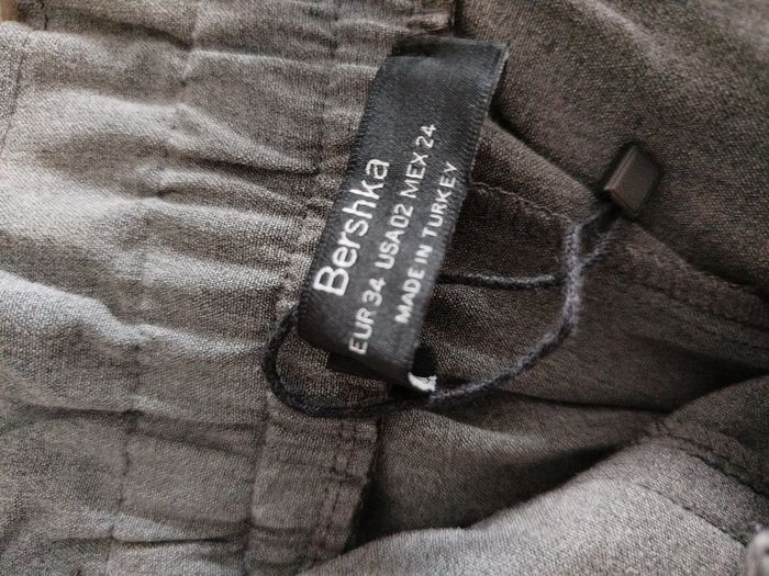 Pantalon pince XS/S Bershka - photo numéro 2