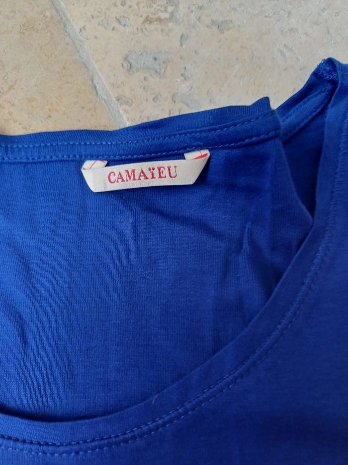 Tee-shirt taille 1 - photo numéro 2