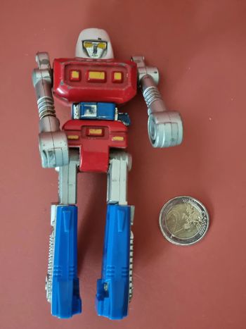 super gobot cy-kill en loose incomplet pour pièces