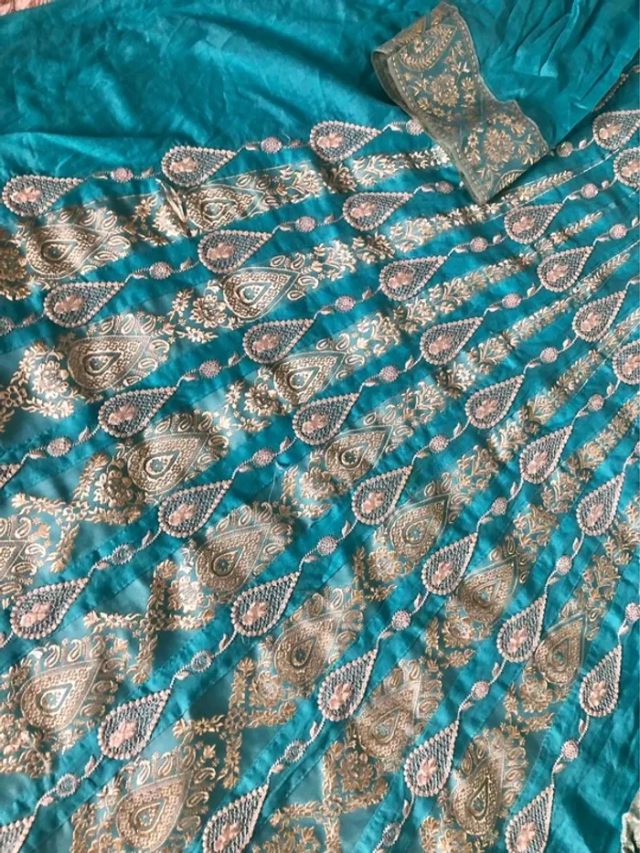 Robe longue indienne pakistanaise classe chic mariage événement - photo numéro 3