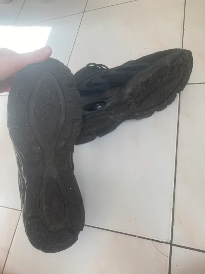 Nike Zoom Air Total 90 remake noir taille 45 - photo numéro 7
