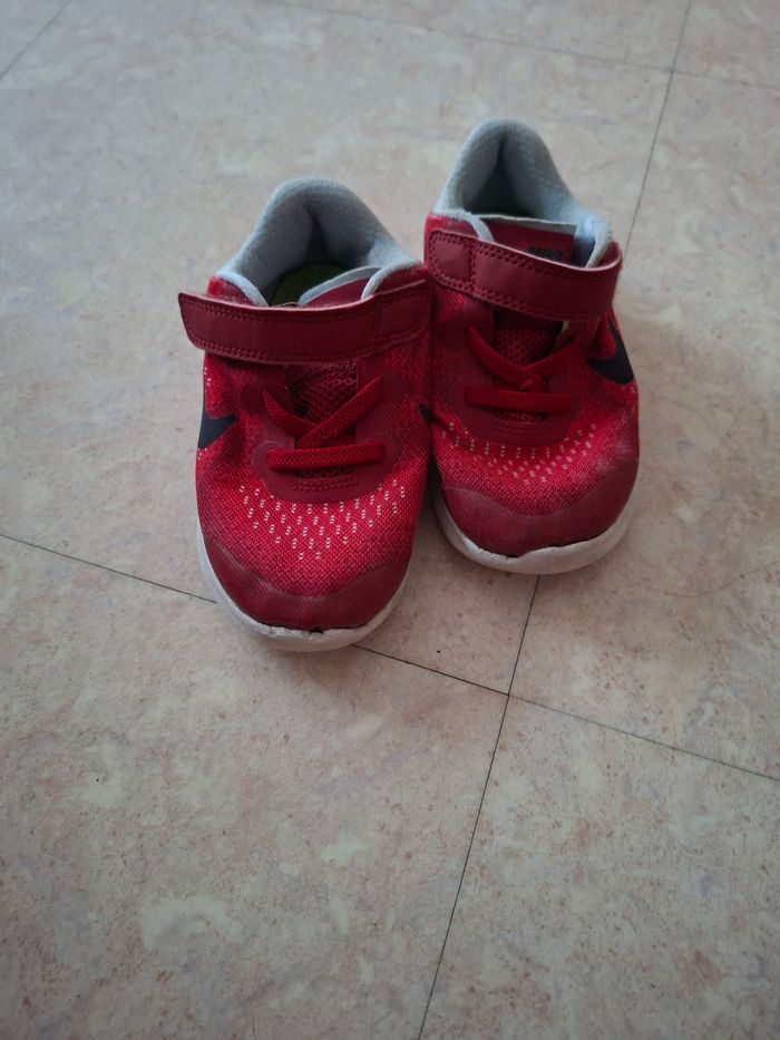 Basket garçon Nike p.25 - photo numéro 1