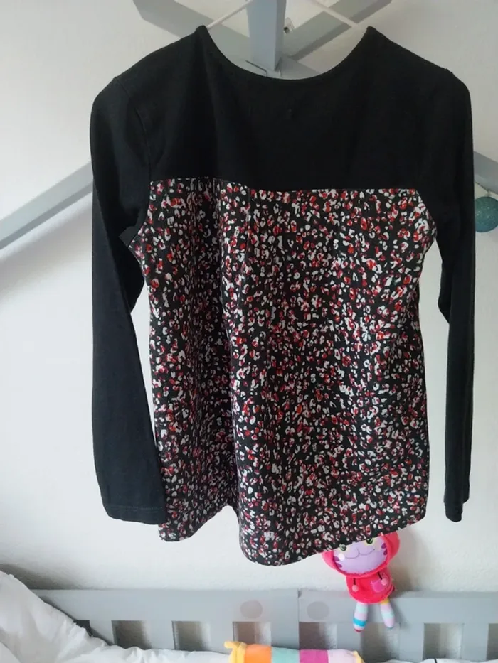 Blouse ML.  5ans " Ikks " - photo numéro 4