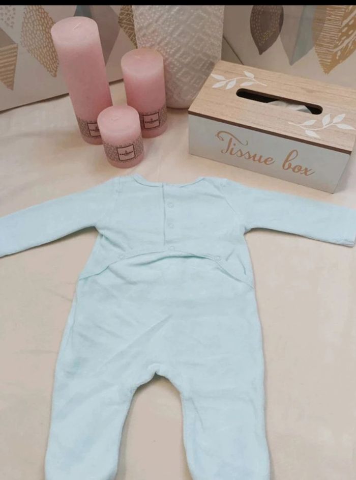 Grenouillère velours Auchan fille 3 mois - photo numéro 3