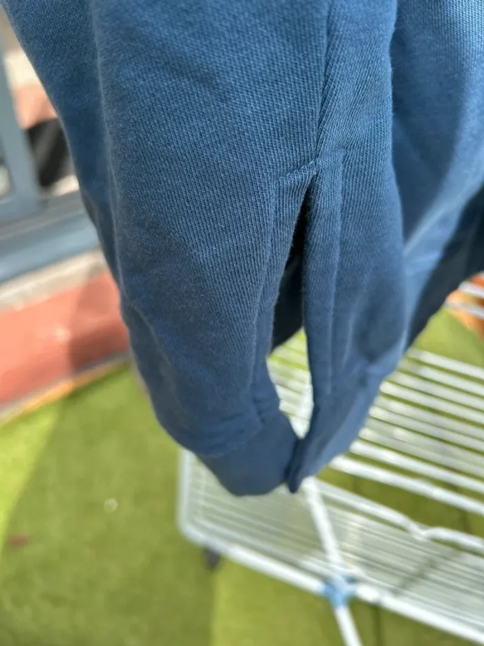 Sweat-shirt à capuche bleu C&A Active taille L   Jamais porté comme neuf - photo numéro 5
