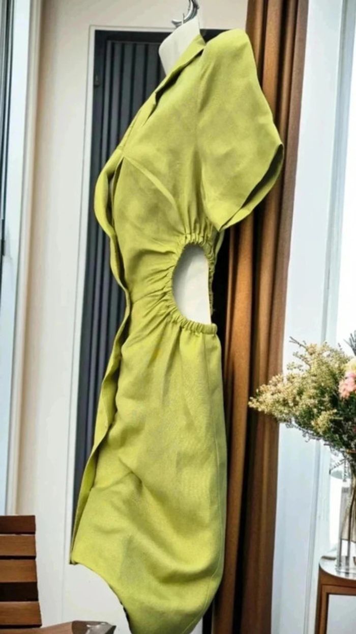 Robe verte bershka 🌹XS🌹 - photo numéro 3