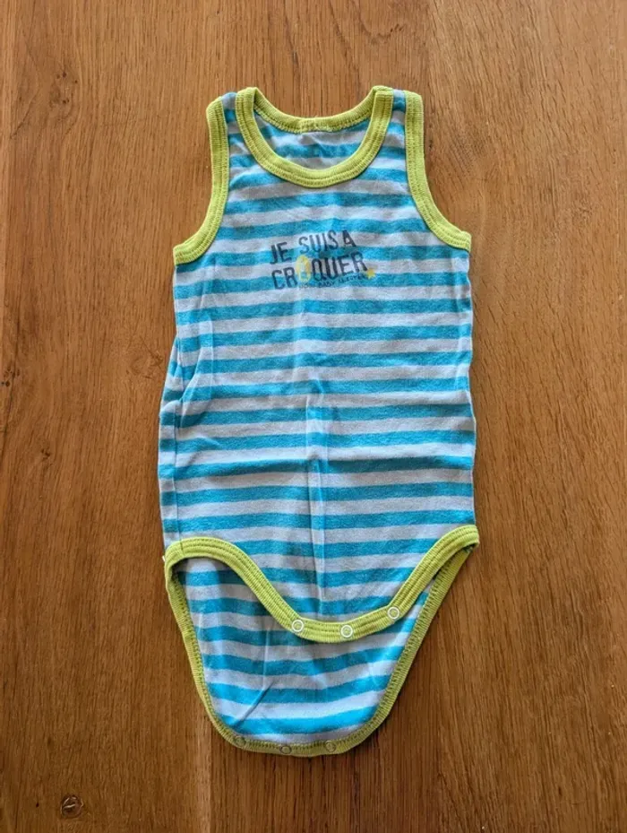 Lot 5 body 18 mois - photo numéro 2