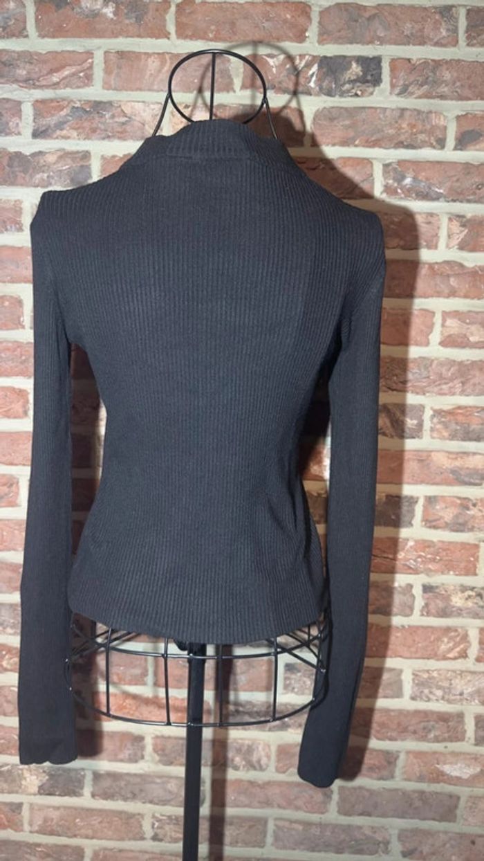 Haut noir ligné manches longues Pull and Bear Taille M / 38 - photo numéro 9