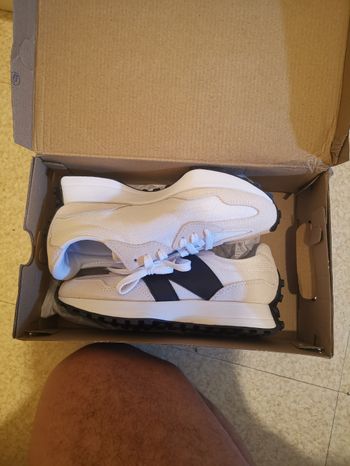 New balance 327. T38. 5