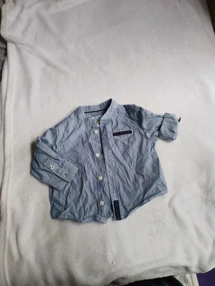 Jolie Chemise col mao 9 mois