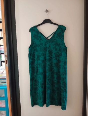 Robe à motifs floraux, en taille 42/XL