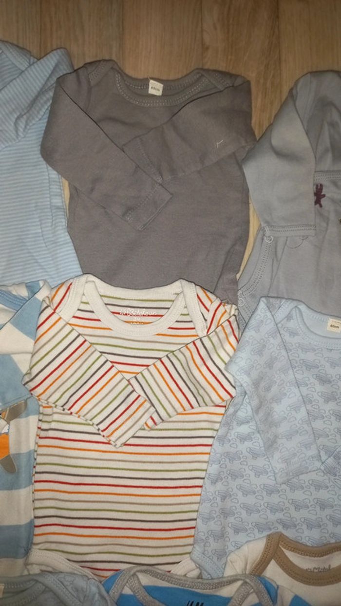 Lot de 12 bodys - photo numéro 6