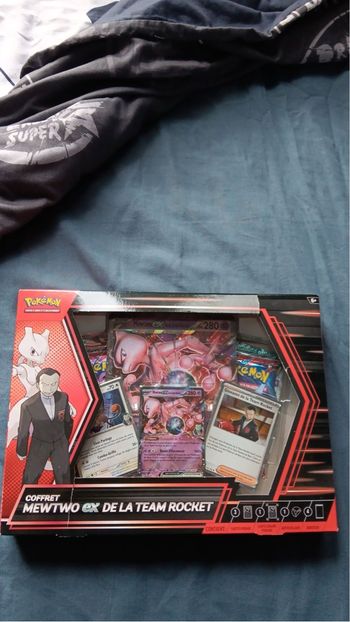 Coffret mewto ex de la team rocket