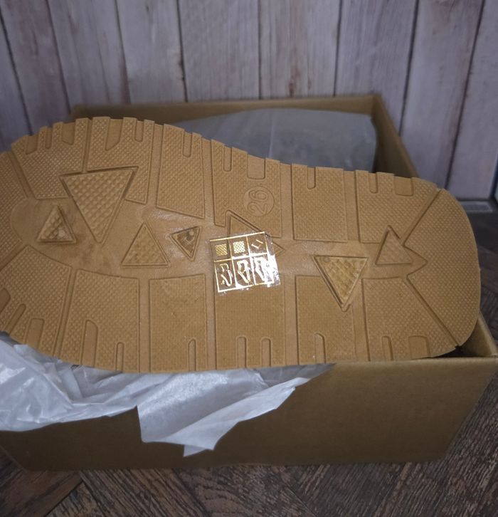 Baskets polaires filles léopard tendances - Taille 26 - NEUVES 🌟 - photo numéro 3