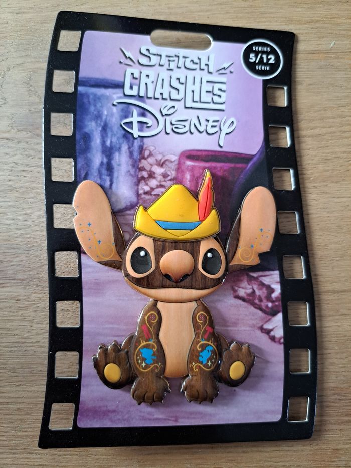 Pin's Disney Stitch Crashes